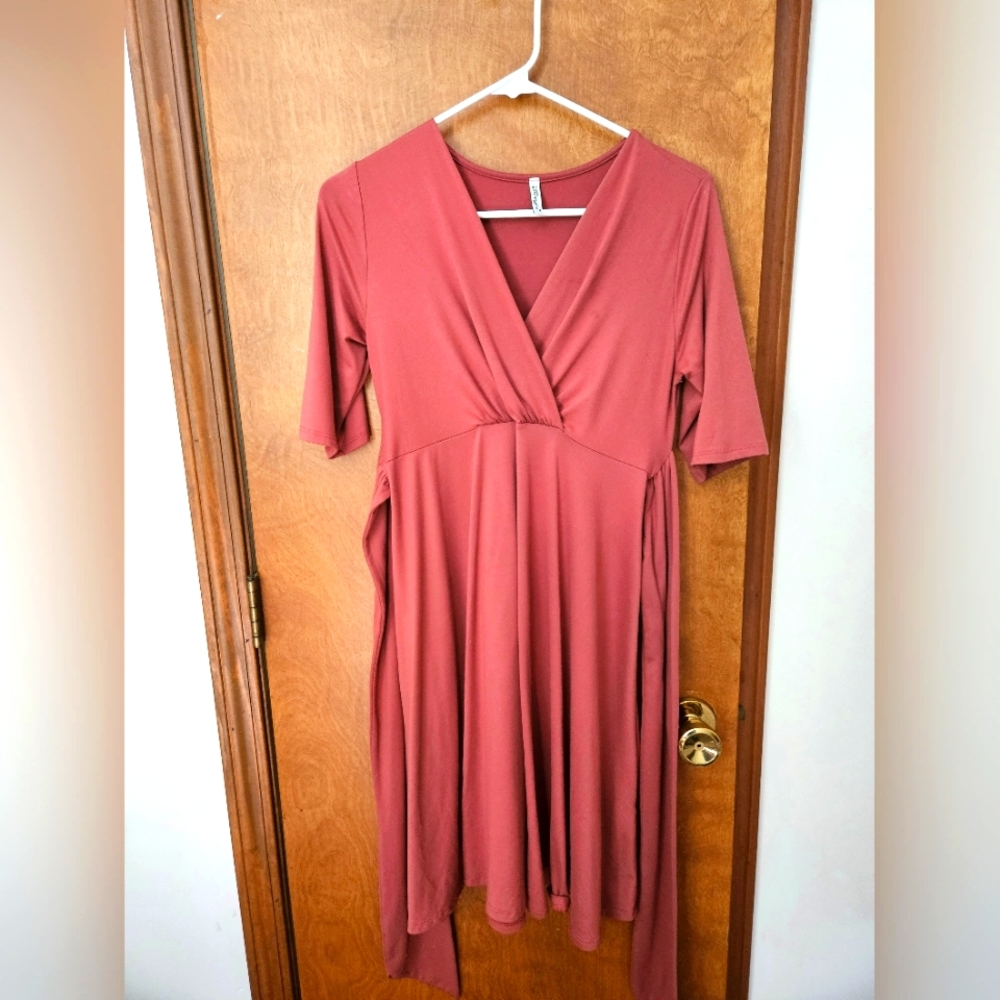 Mother bee maternity dress